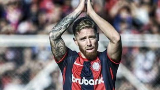 Muniain regresó al país y confirmó que seguirá en San Lorenzo