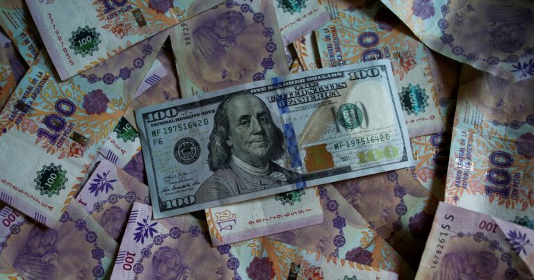 Dólar tarjeta hoy: a cuánto cotiza este jueves 23 de enero