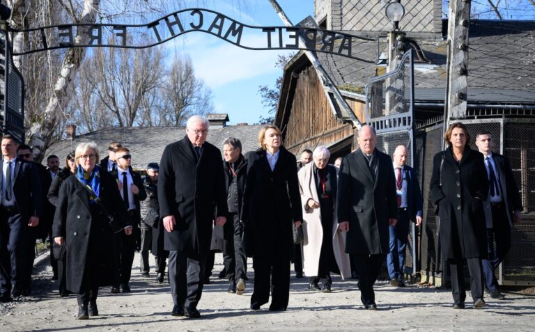 Aniversario: sobrevivientes de Auschwitz denuncian a los líderes actuales que tienen la misma ideología del odio que los nazis