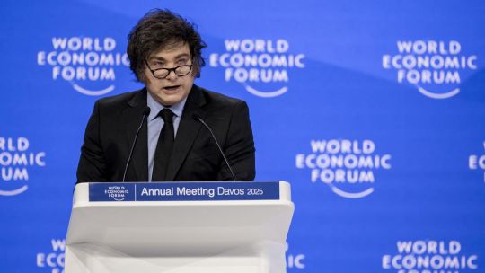 Los «zurdos» contraatacan: Javier Milei suma una nueva denuncia tras su discurso en Davos