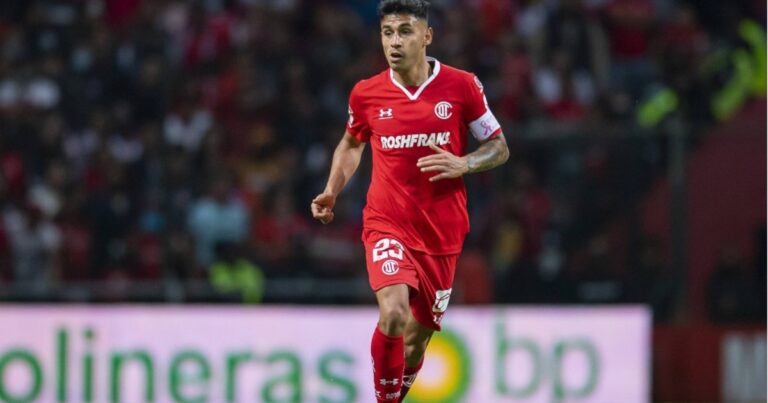 Está al caer el tercer refuerzo de Vélez con experiencia en selección