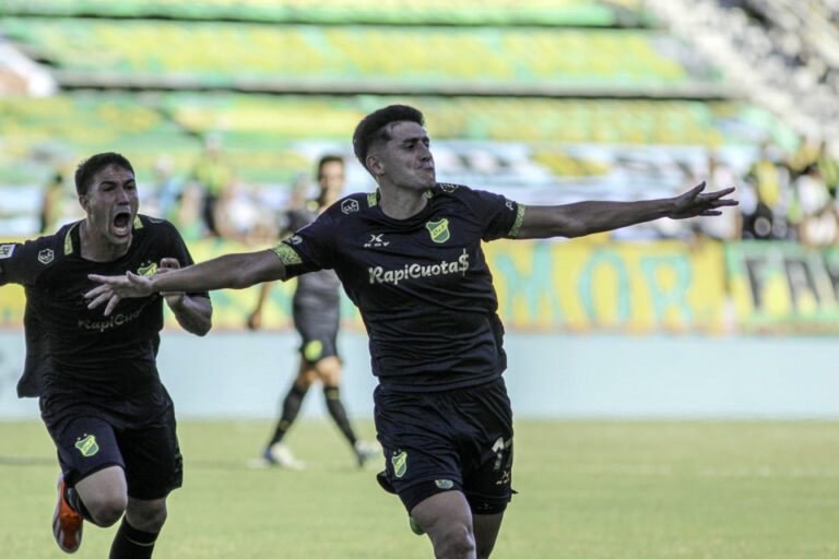 Liga Profesional: Defensa y Justicia goleó a Aldosivi en el Minella