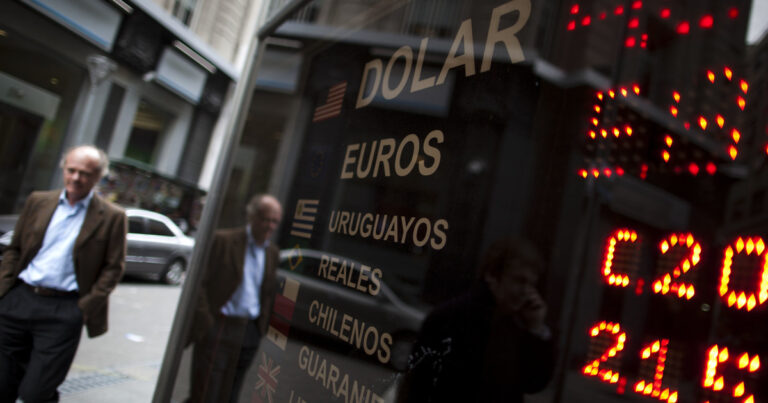Dólar hoy: a cuánto cotizan el oficial y sus diferentes tipos de cambio este lunes 03 de febrero