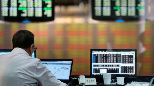 El Merval cayó 1,2% en la semana y las reservas bajaron US$ 88 millones