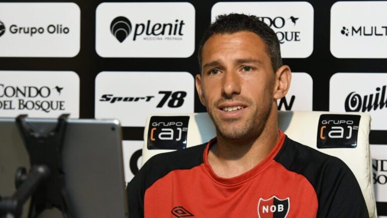 Aparecieron pintadas contra Maxi Rodríguez tras la derrota de Newell’s en el clásico rosarino