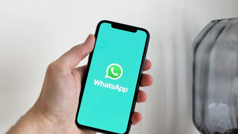 Se reveló el truco para cambiar el color de los chats de WhatsApp: cómo hacerlo en simples pasos