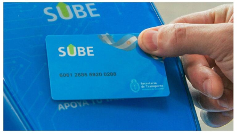 Cuánto saldrá viajar en transporte público en CABA en abril 2025?