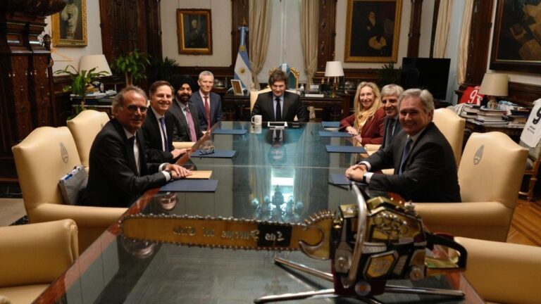 Javier Milei busca el respaldo del Banco Mundial para fortalecer la economía