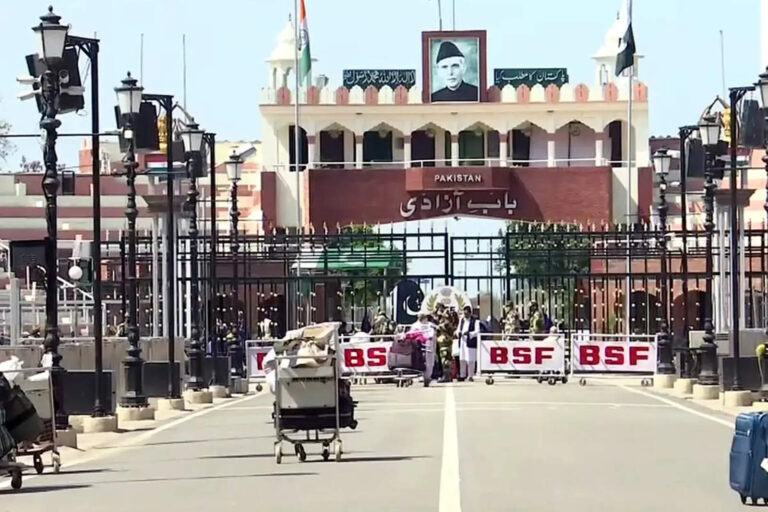 India cerró la frontera con Pakistán tras los ataques en la región de Kashmir
