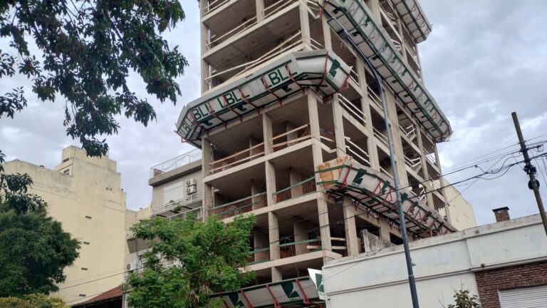 La construcción repuntó 5,1% mensual en abril y anotó su mayor alza en casi un año
