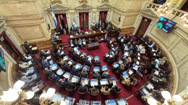 Senado: quiénes son 35 legisladores renunciaron al último aumento en sus dietas