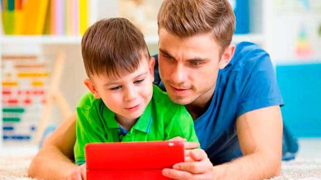 Aprender para enseñar: los desafíos de la tecnología y la crianza
