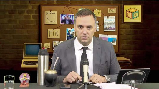 Adorni lanzó un programa para denostar periodistas: Fake, 7, 8