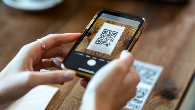VIDEO | Quién inventó el Código QR?: la increíble historia de quién lo creó y el uso que pensaba darle