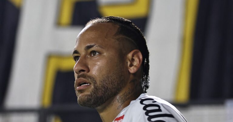 La barra del Santos apuntó contra Neymar: «El ídolo sos vos, te pedimos que actúes como tal» y «nadie está por encima del club»