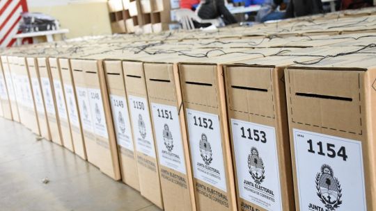 Elecciones en Corrientes: una nueva encuesta proyecta balotaje y una alta participación