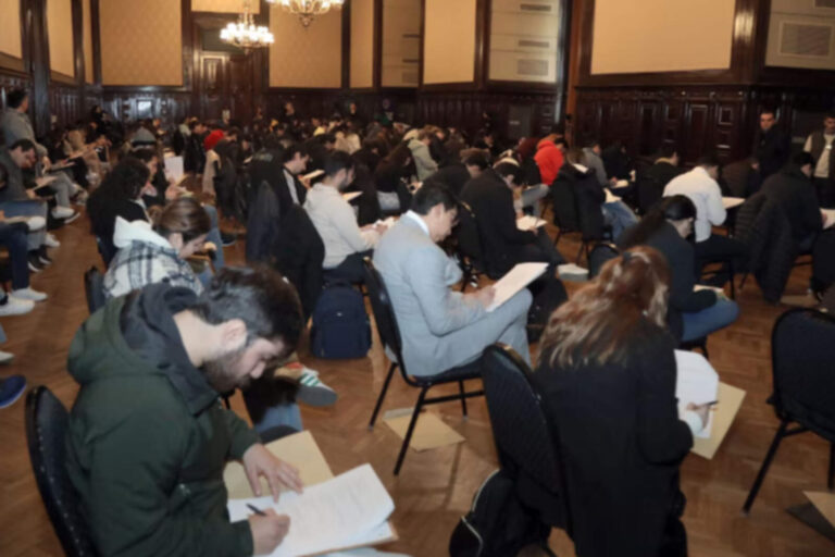 En 2026 las provincias tomarán sus propios exámenes de ingreso a residencias médicas