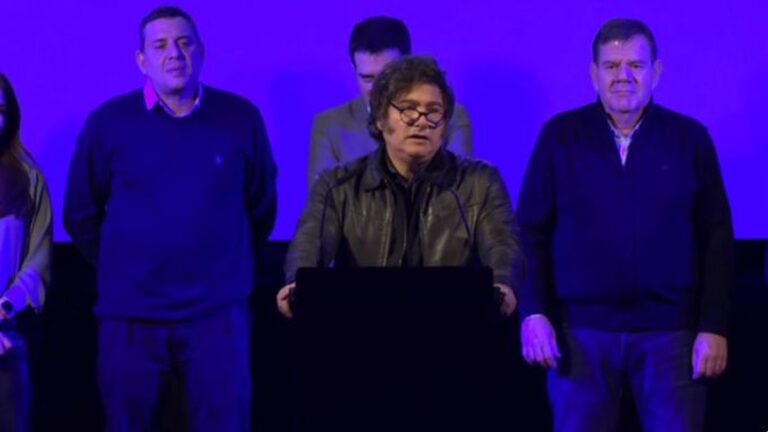 Con un encendido discurso, Milei lanzó la campaña bonaerense y llamó a «devorar al kirchnerismo en las urnas»