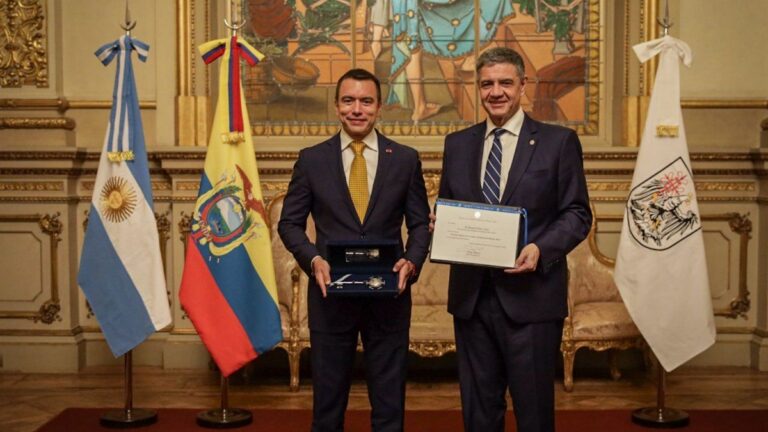 Jorge Macri se reunió con Daniel Noboa y le entregó la Llave de la Ciudad