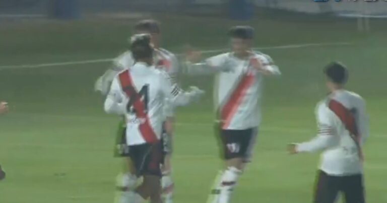 Woiski, tras su primer gol en River: «Contento de que haya sido contra Boca»