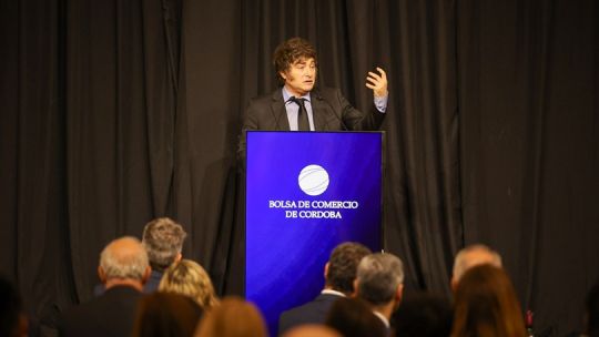 EN VIVO | Javier Milei en Córdoba: «La PolíticaArgentina está empecinada en violar sistemáticamente la restricción de presupupesto»