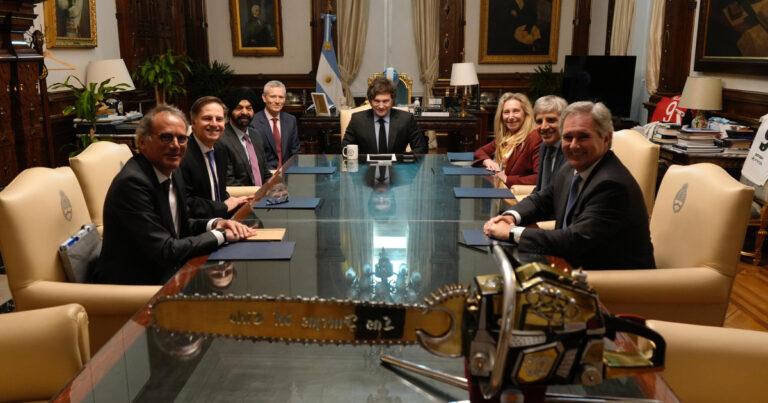 En medio de la negociación con Trump, el Banco Mundial acelera su apoyo con US$4.000 millones