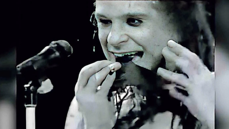 Se cumplen 44 años del día en que Ozzy Osbourne le arrancó la cabeza a un murciélago de una mordida