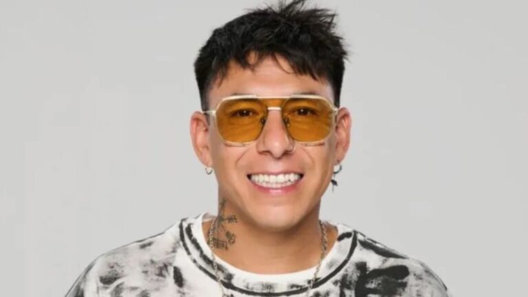 Delante de todos: Brian Sarmiento protagonizó el primer desnudo de Gran Hermano